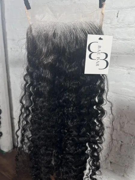 Burmese Bae Curl 7" X 7"